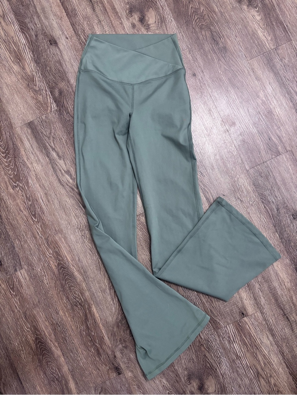 Yogalicious Lux Crossover Flared Leggings